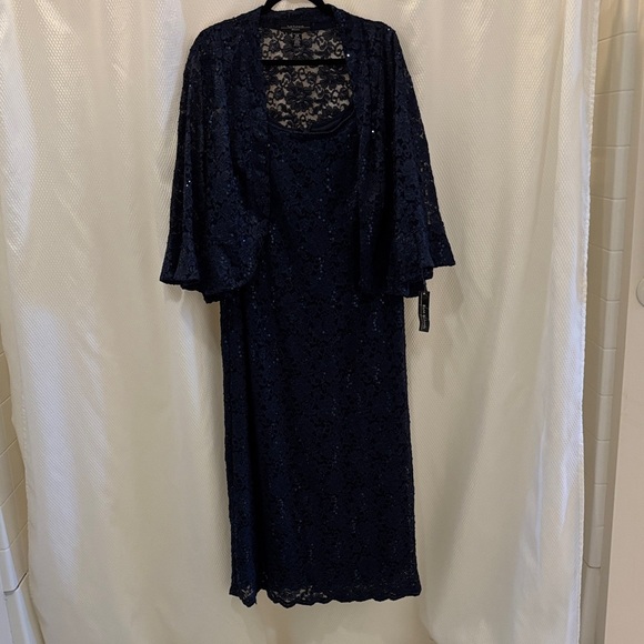 R & M Richards Dresses & Skirts - R & M Richards Navy Blue Lace Maxi Dress